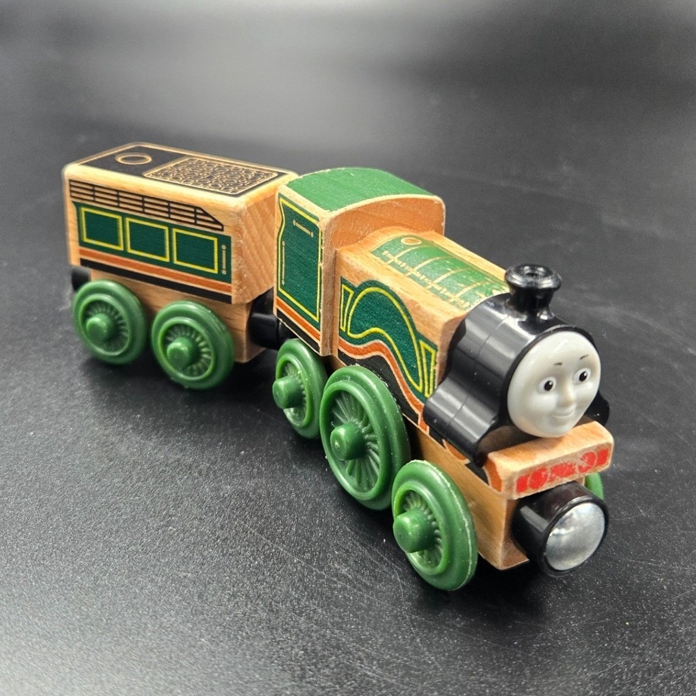 Thomas & Friends Wooden Railway Emily Engine and Tender Green Magnetic Train Toy